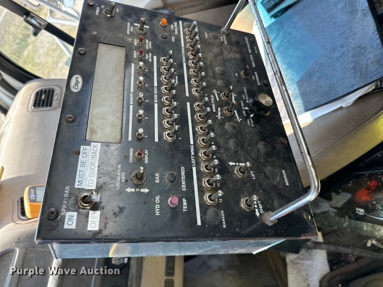 image for item DN0745 2005 Sterling  L7500 oil distributor truck