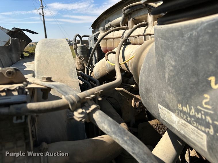 image for item DN0745 2005 Sterling  L7500 oil distributor truck