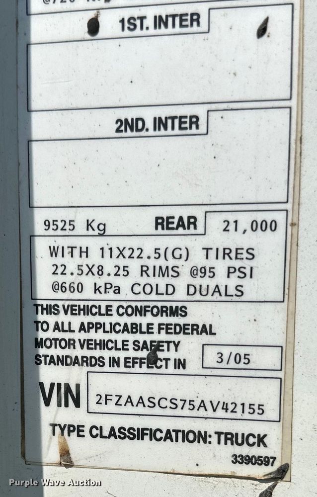 image for item DN0745 2005 Sterling  L7500 oil distributor truck