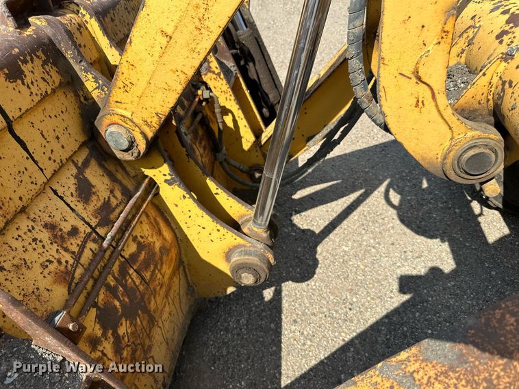 image for item DN0746 John Deere 210LE landscape tractor