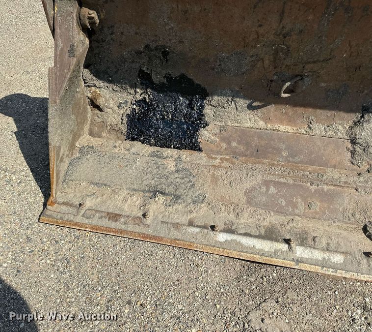 image for item DN0746 John Deere 210LE landscape tractor