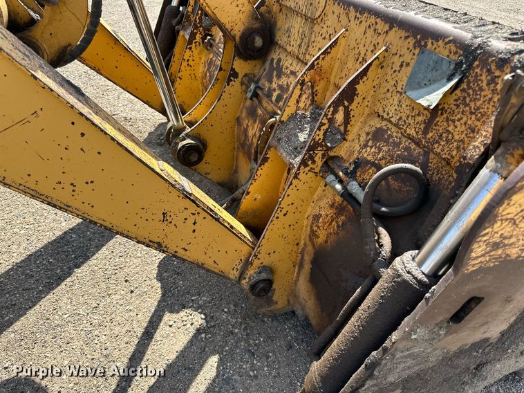 image for item DN0746 John Deere 210LE landscape tractor