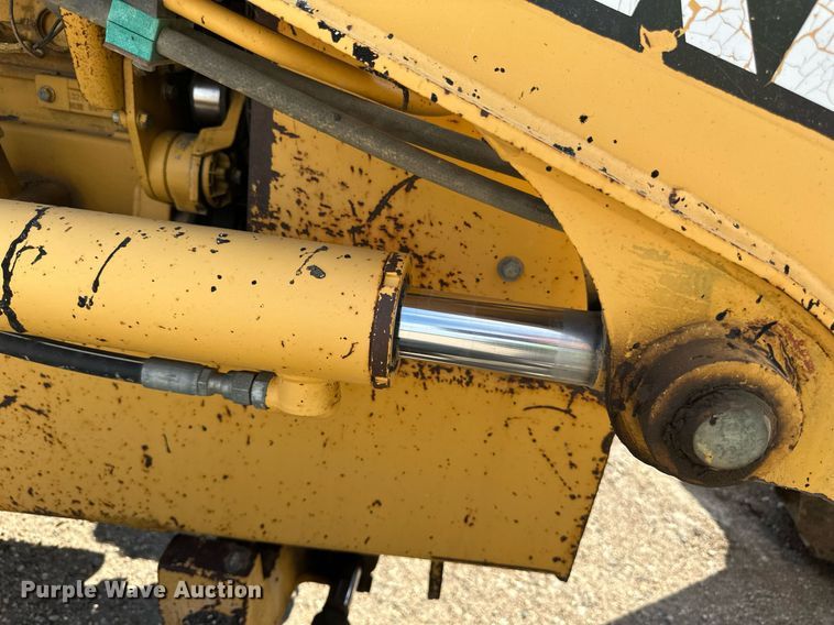 image for item DN0746 John Deere 210LE landscape tractor