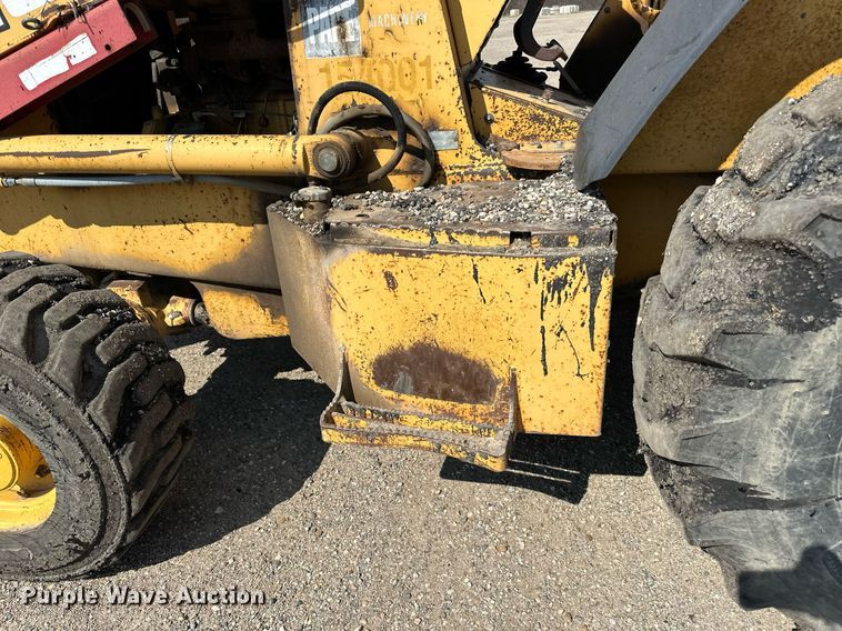 image for item DN0746 John Deere 210LE landscape tractor