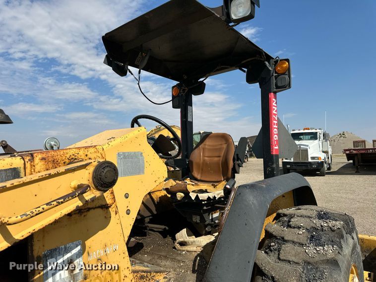 image for item DN0746 John Deere 210LE landscape tractor