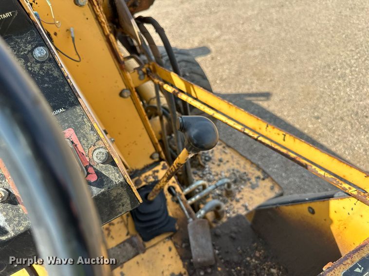 image for item DN0746 John Deere 210LE landscape tractor