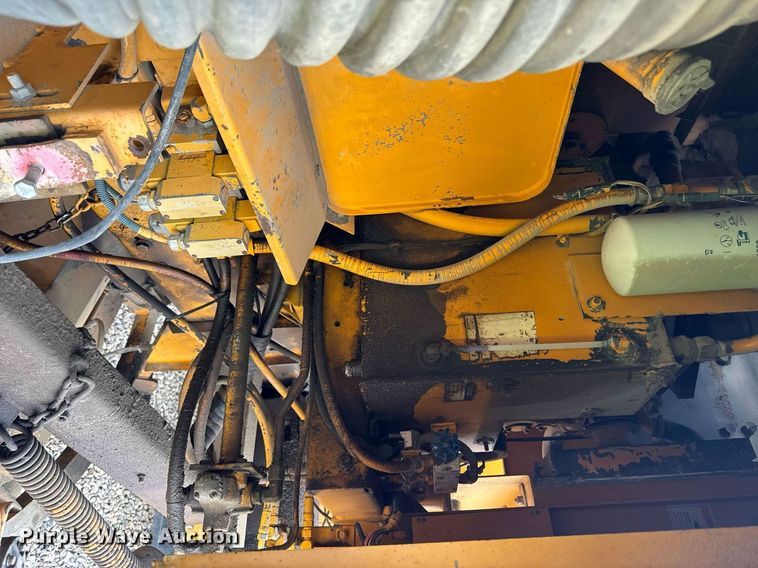 image for item DN0748 1988 Elgin street sweeper truck