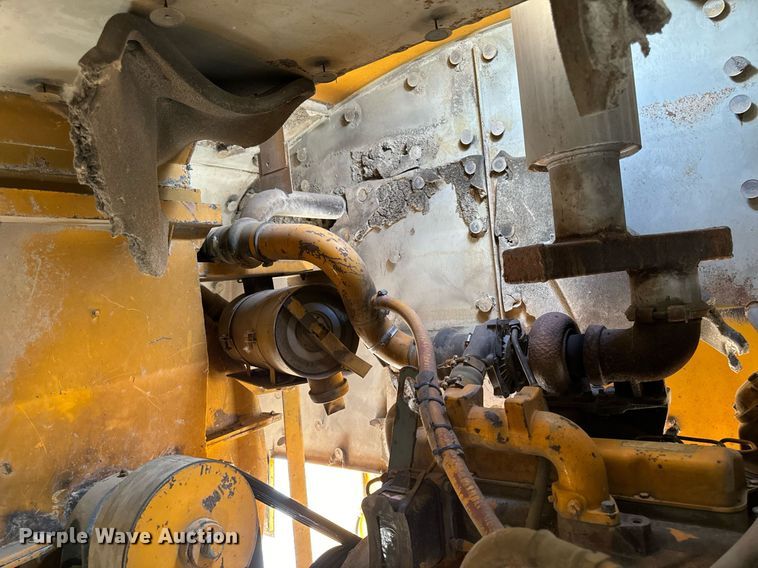 image for item DN0748 1988 Elgin street sweeper truck