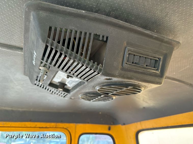 image for item DN0748 1988 Elgin street sweeper truck