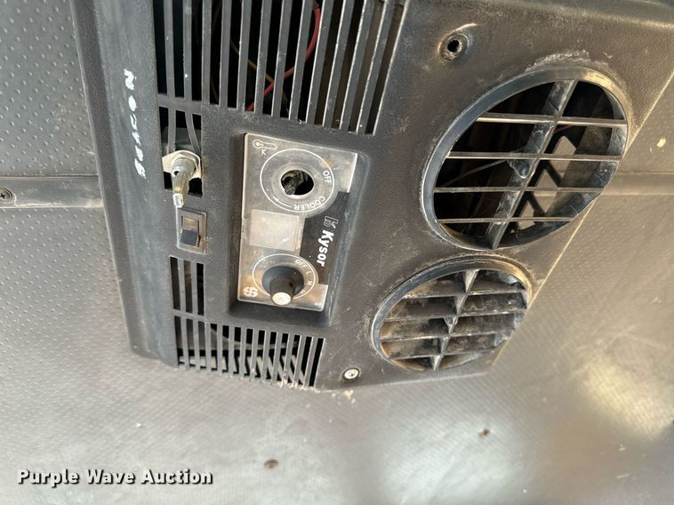 image for item DN0748 1988 Elgin street sweeper truck