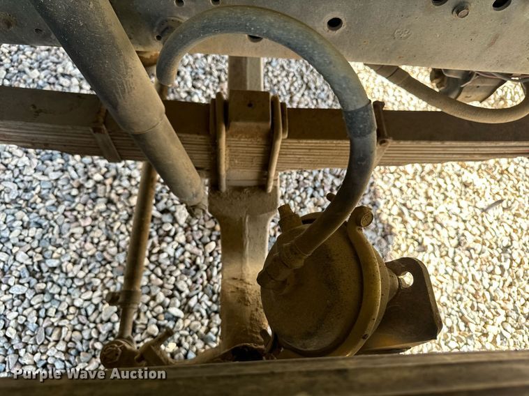 image for item DN0748 1988 Elgin street sweeper truck