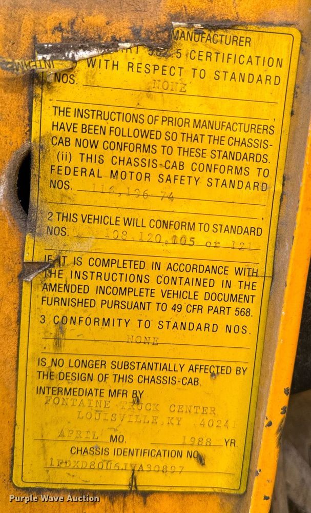 image for item DN0748 1988 Elgin street sweeper truck