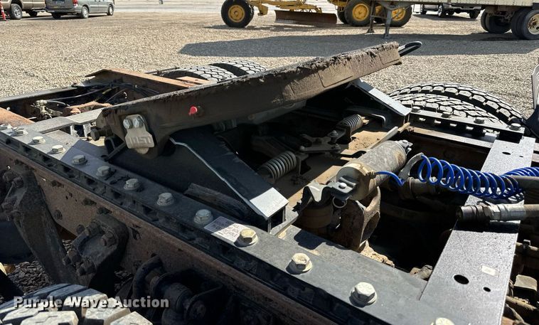 image for item DN0750 2009 Kenworth  T800 semi truck