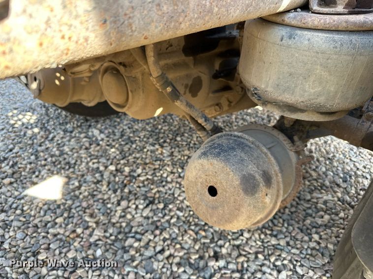 image for item DN0750 2009 Kenworth  T800 semi truck