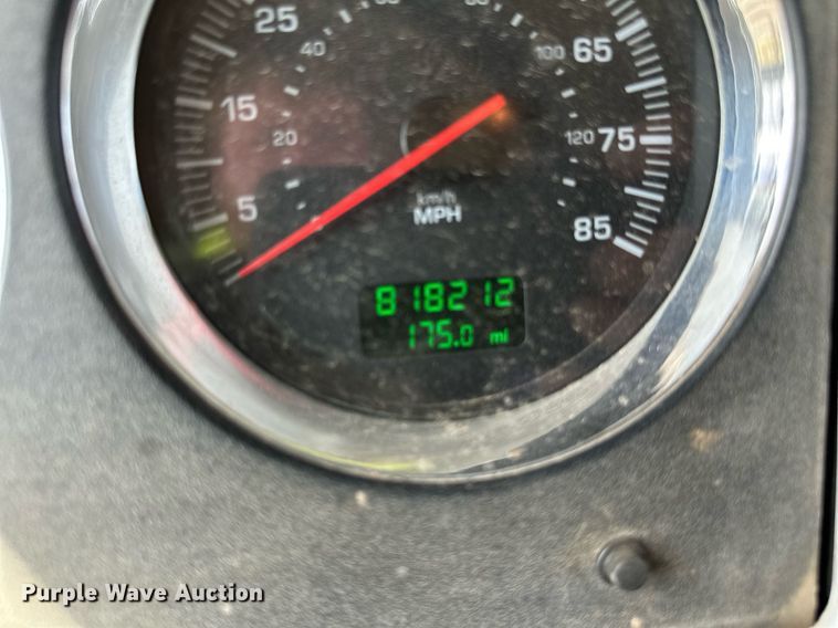 image for item DN0750 2009 Kenworth  T800 semi truck