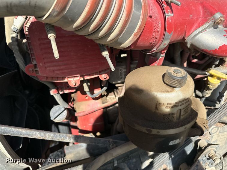 image for item DN0750 2009 Kenworth  T800 semi truck