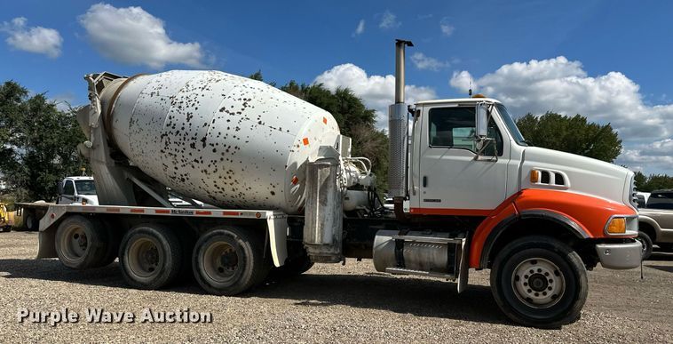 image for item DN0751 2005 Sterling  ready mix truck