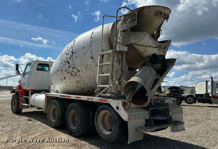 image for item DN0751 2005 Sterling  ready mix truck