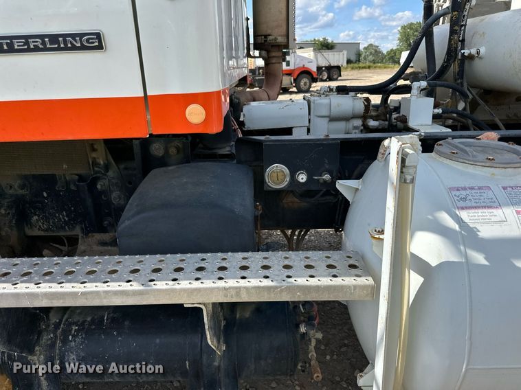 image for item DN0751 2005 Sterling  ready mix truck