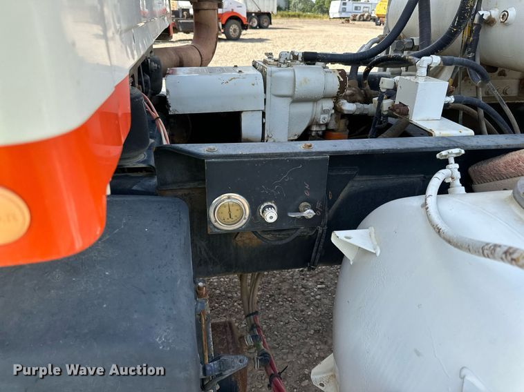 image for item DN0751 2005 Sterling  ready mix truck