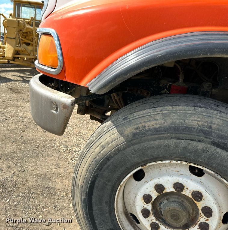 image for item DN0751 2005 Sterling  ready mix truck