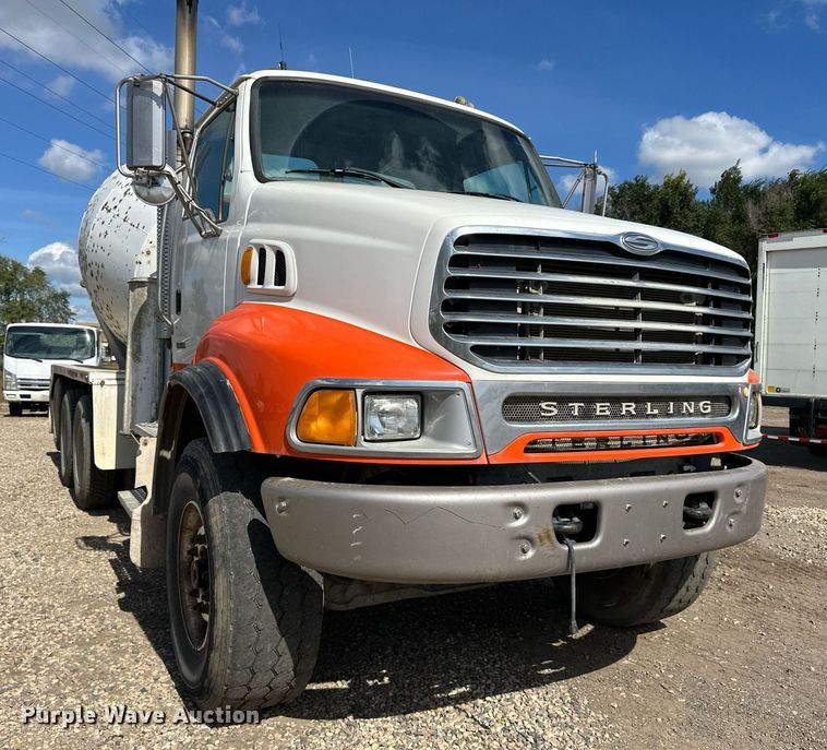 image for item DN0751 2005 Sterling  ready mix truck