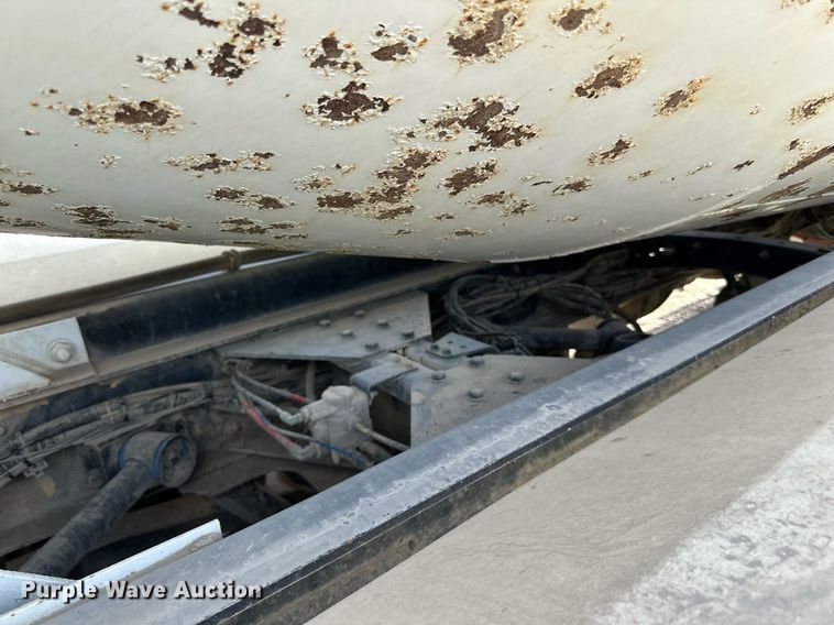 image for item DN0751 2005 Sterling  ready mix truck