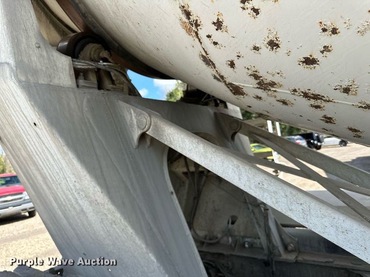 image for item DN0751 2005 Sterling  ready mix truck