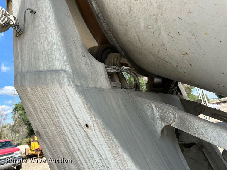 image for item DN0751 2005 Sterling  ready mix truck