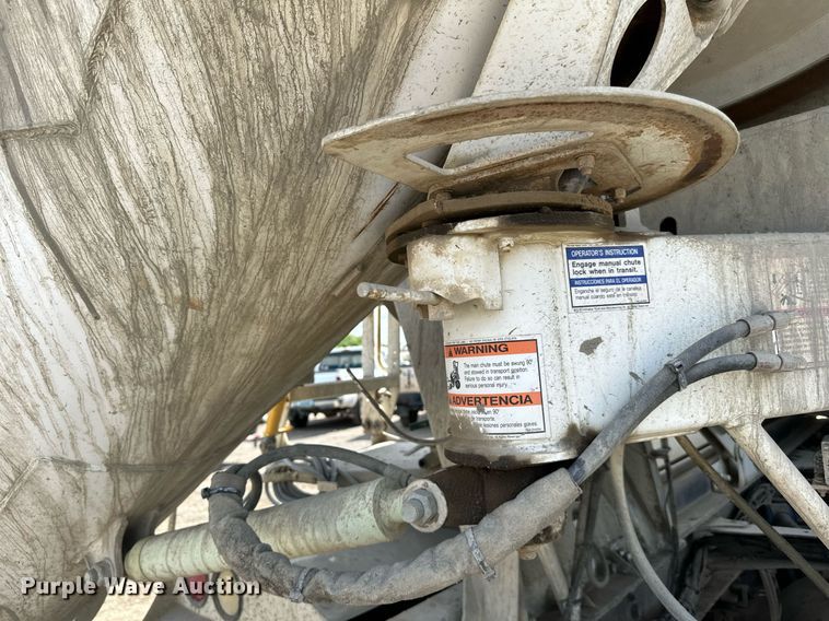 image for item DN0751 2005 Sterling  ready mix truck