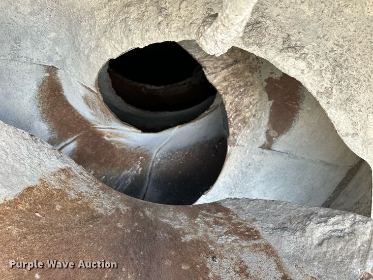 image for item DN0751 2005 Sterling  ready mix truck