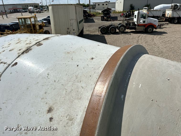 image for item DN0751 2005 Sterling  ready mix truck