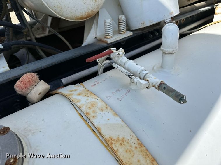 image for item DN0751 2005 Sterling  ready mix truck