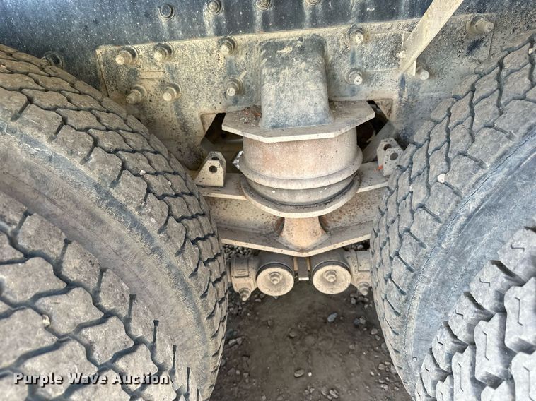 image for item DN0751 2005 Sterling  ready mix truck