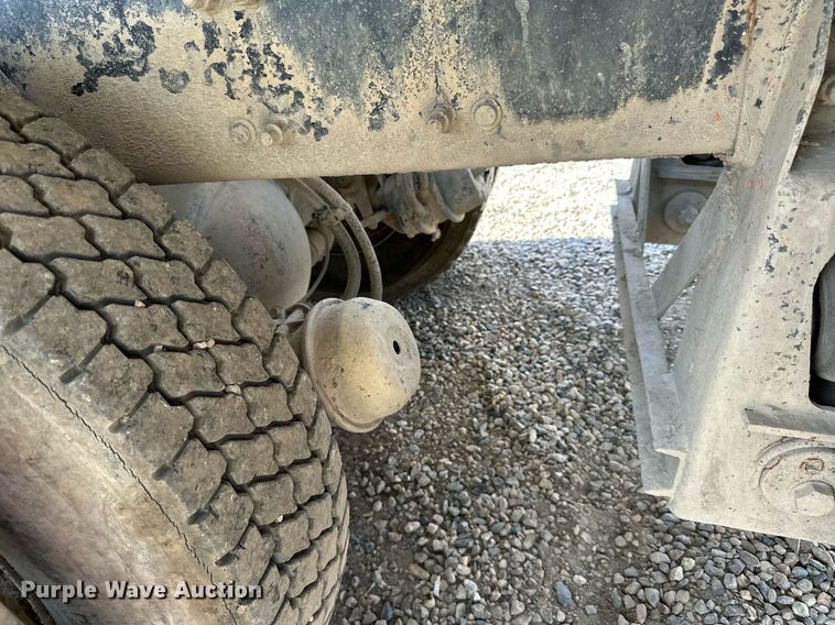 image for item DN0751 2005 Sterling  ready mix truck