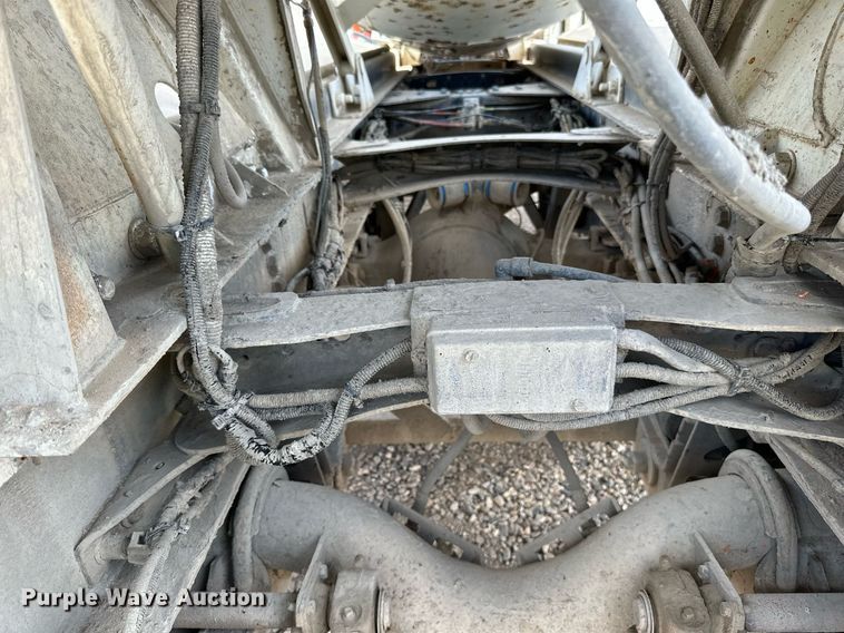 image for item DN0751 2005 Sterling  ready mix truck