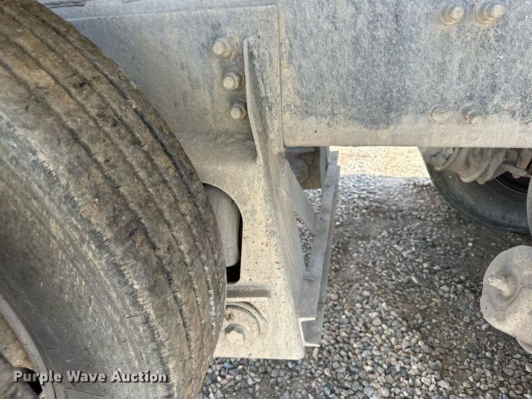 image for item DN0751 2005 Sterling  ready mix truck