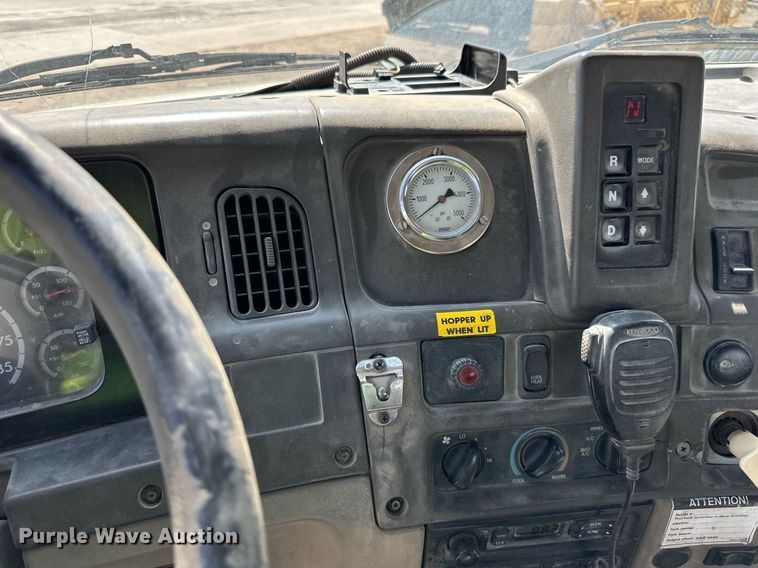 image for item DN0751 2005 Sterling  ready mix truck