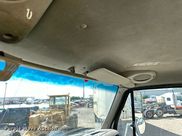 image for item DN0751 2005 Sterling  ready mix truck