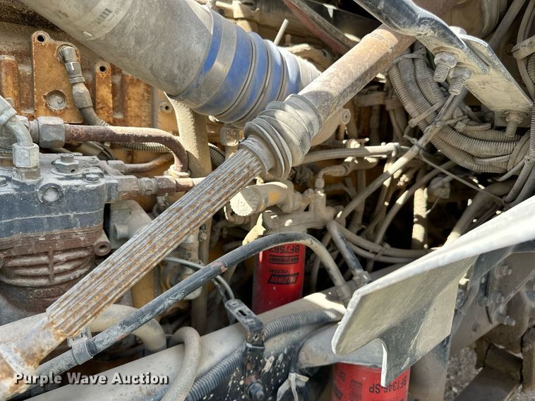 image for item DN0751 2005 Sterling  ready mix truck