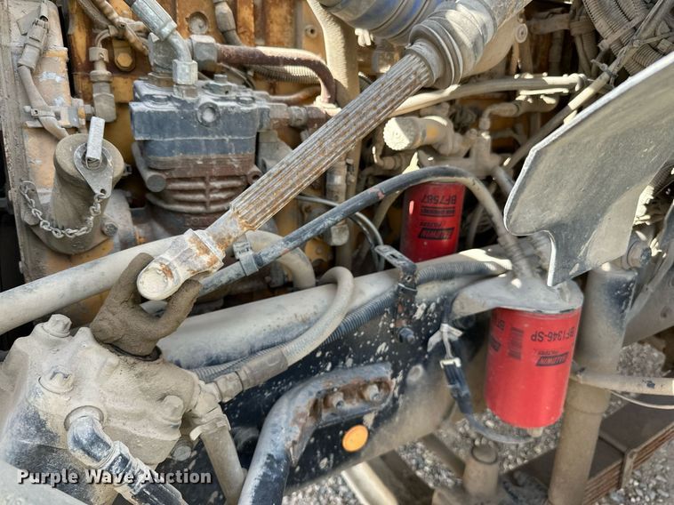 image for item DN0751 2005 Sterling  ready mix truck