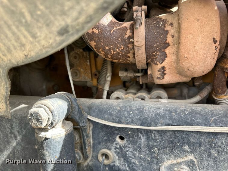 image for item DN0751 2005 Sterling  ready mix truck