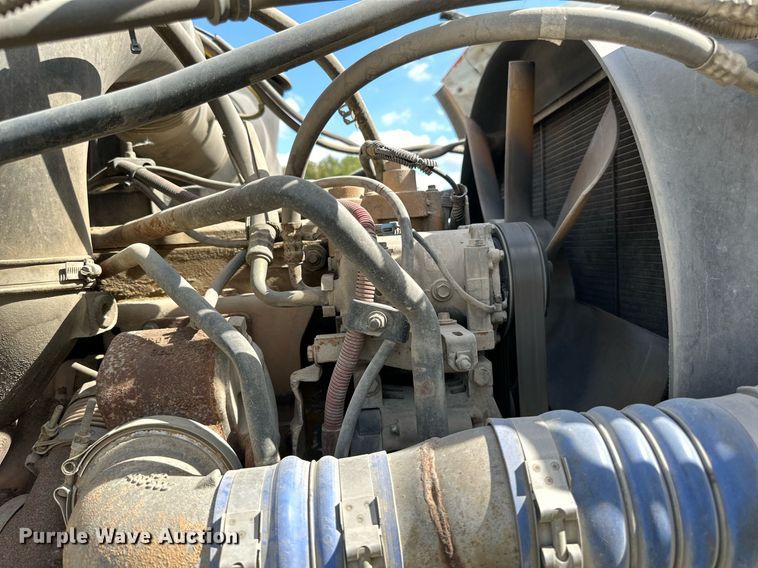 image for item DN0751 2005 Sterling  ready mix truck