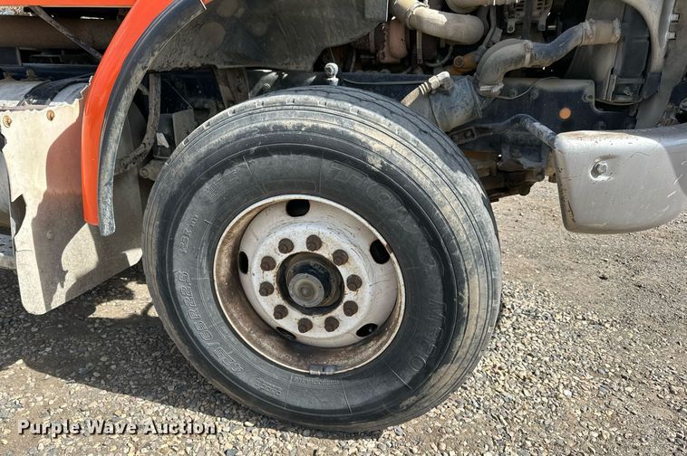 image for item DN0751 2005 Sterling  ready mix truck