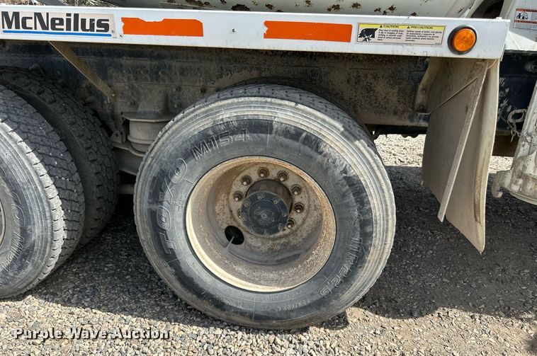 image for item DN0751 2005 Sterling  ready mix truck