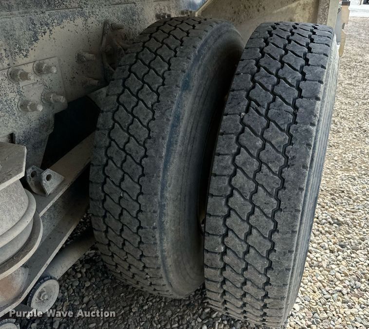 image for item DN0751 2005 Sterling  ready mix truck