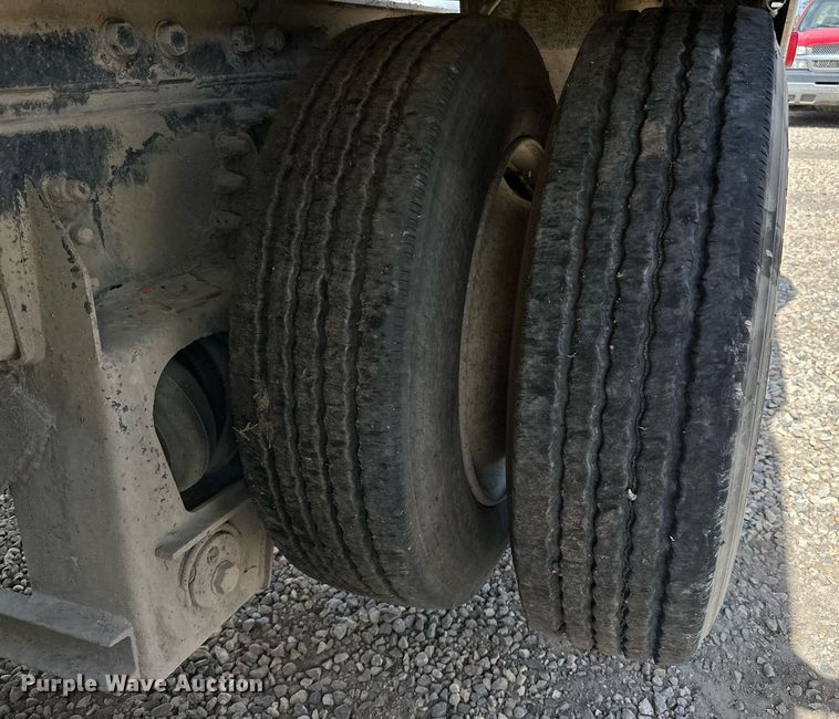 image for item DN0751 2005 Sterling  ready mix truck