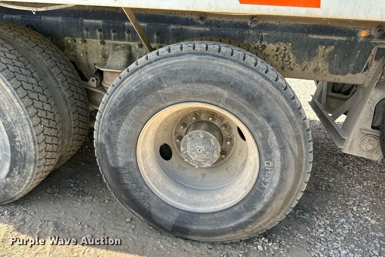 image for item DN0751 2005 Sterling  ready mix truck