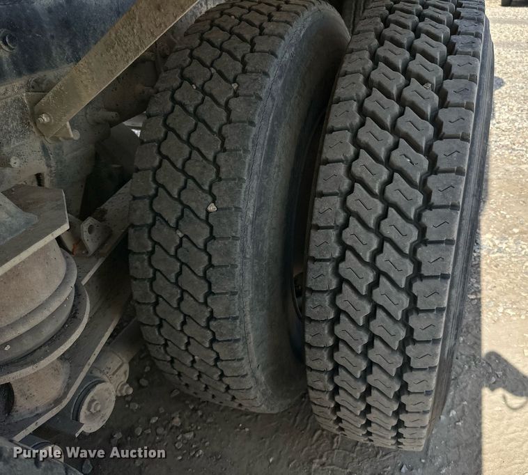 image for item DN0751 2005 Sterling  ready mix truck