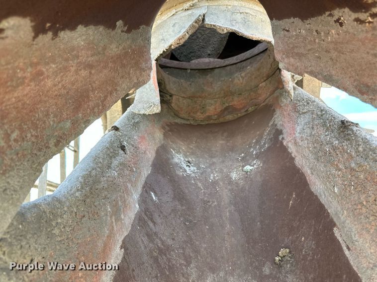 image for item DN0754 2007 Peterbilt  357 ready mix truck